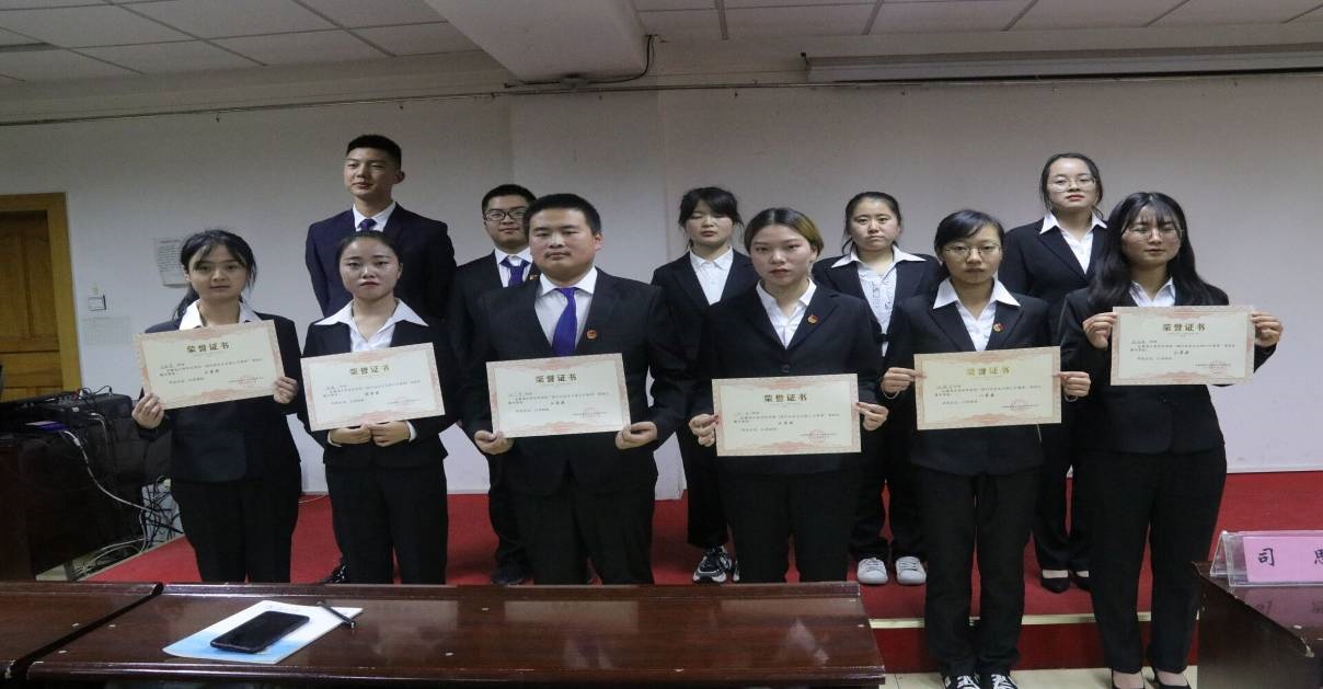 db5ce25ef3a443e784408a596e925ade.jpg db5ce25ef3a443e784408a596e925ade.jpg