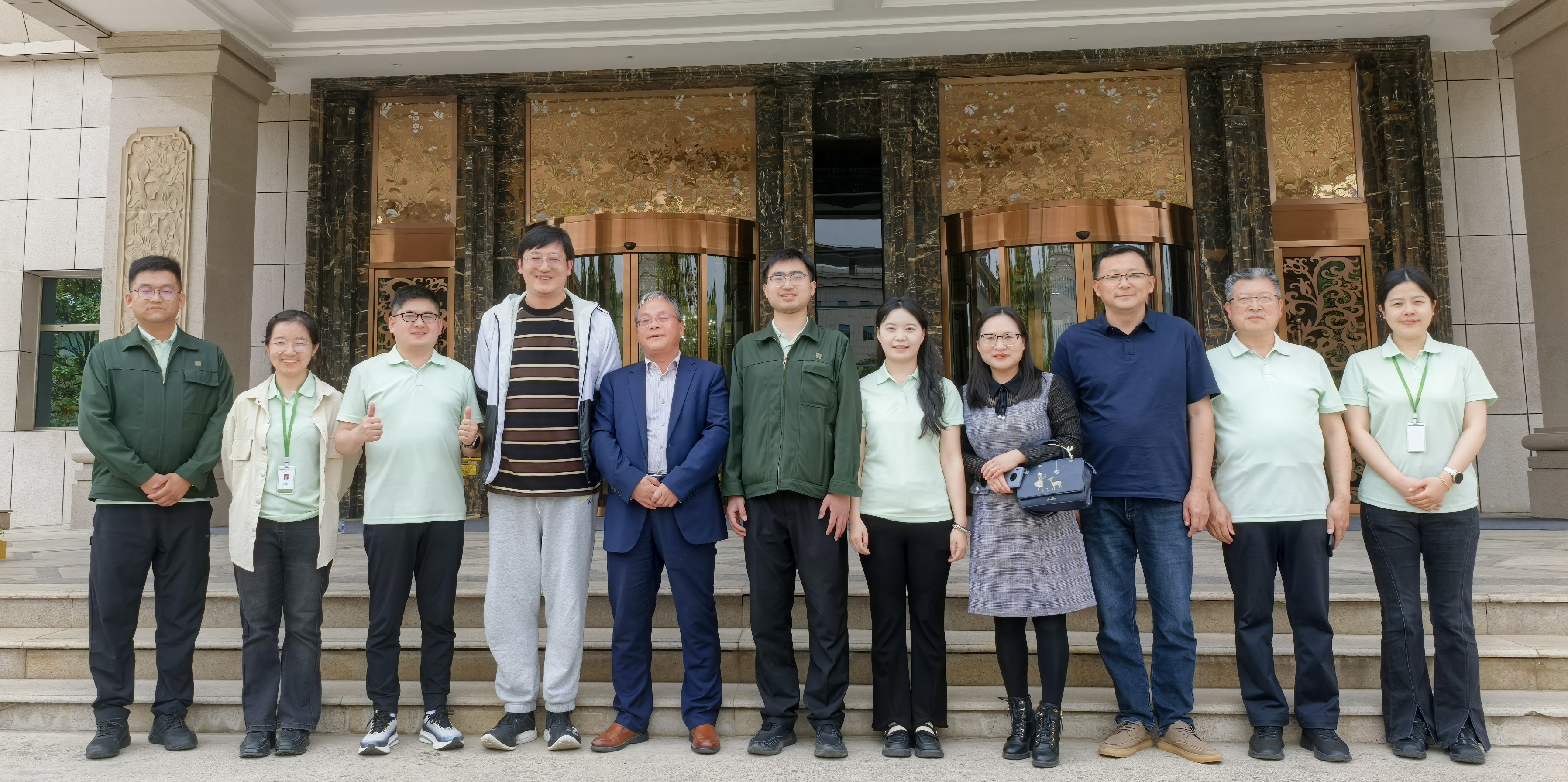 8f067386b19a4e4bafebeedbb01166f7.jpg 8f067386b19a4e4bafebeedbb01166f7.jpg